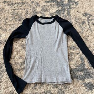 Brandy Melville Long Sleeve Top